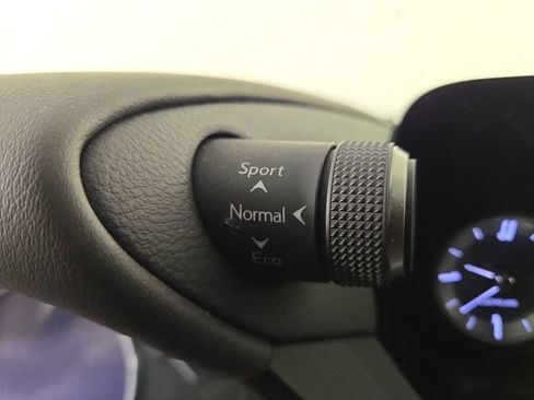 Used 2025 Lexus ES 350 Ultra Luxury image 26