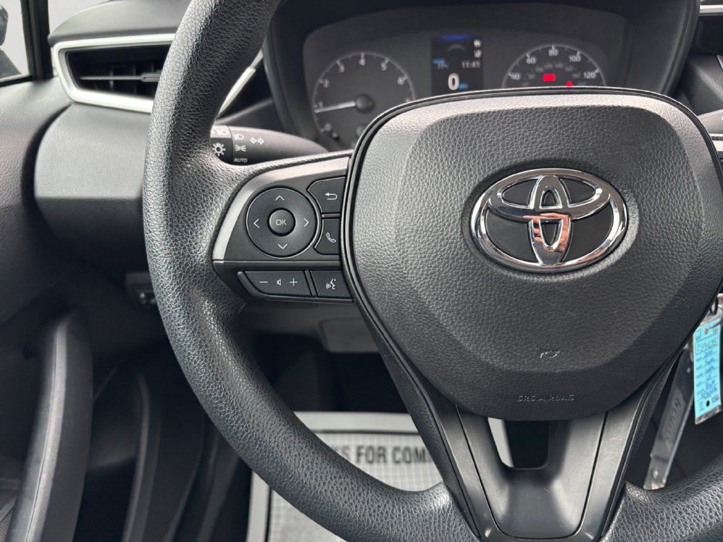 Used 2024 Toyota Corolla LE FWD image 21