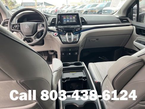 Used 2023 Honda Odyssey Elite image 18
