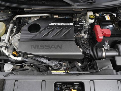 Used 2022 Nissan Rogue Platinum image 32