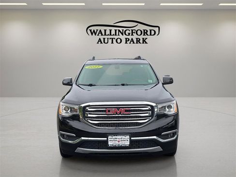 Used 2017 GMC Acadia SLE image 2