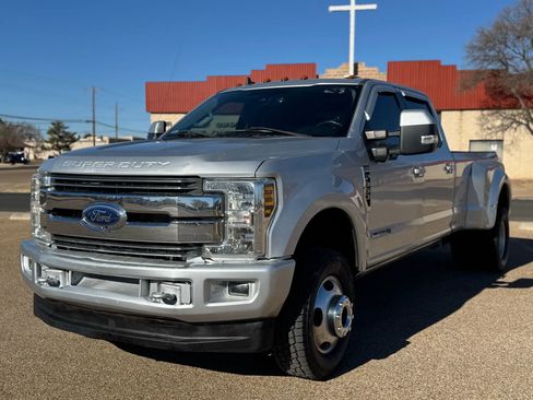 Used 2019 Ford F350 Lariat w/ Lariat Ultimate Package image 1