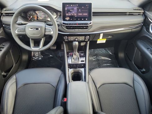 Certified 2025 Jeep Compass Latitude w/ Altitude Special Edition image 14