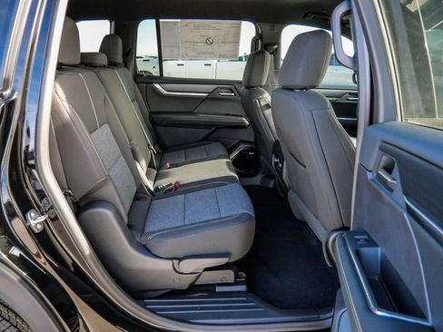 New 2026 GMC Acadia Elevation w/ Super Cruise Package FWD image 18