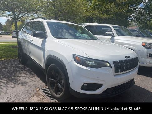 Used 2023 Jeep Cherokee Altitude Lux AWD/4WD image 5