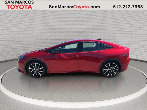 New 2026 Toyota Prius Plug-In Hybrid FWD image 8