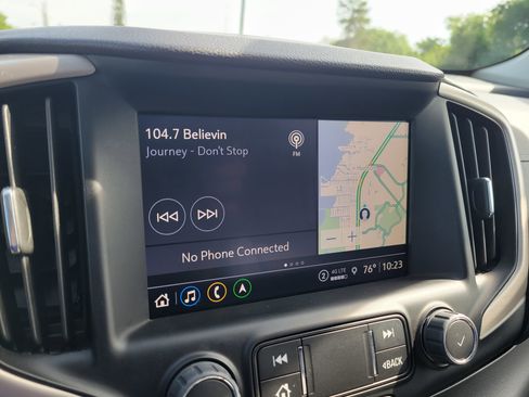 Used 2024 GMC Terrain Denali w/ Denali Premium Package AWD/4WD image 19