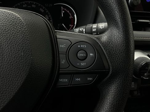 Used 2025 Toyota RAV4 XLE image 35