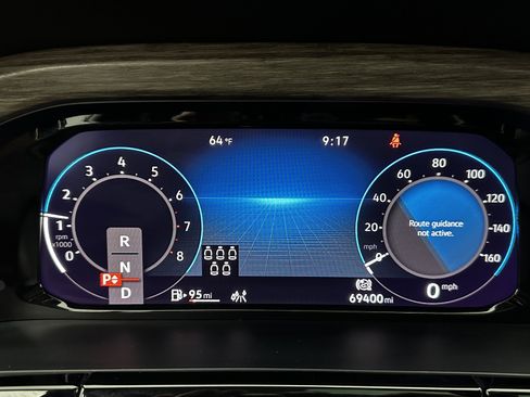 Used 2024 Volkswagen Atlas SEL Premium R-Line image 15