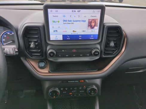 Used 2023 Ford Bronco Sport Outer Banks AWD/4WD image 20