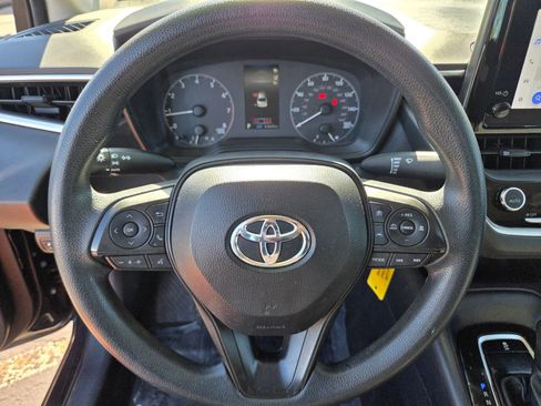 Used 2023 Toyota Corolla LE image 18