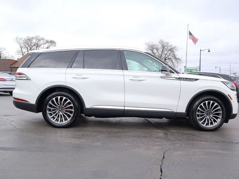Used 2020 Lincoln Aviator Reserve w/ Elements Package Plus AWD/4WD image 6