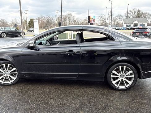 Used 2011 Volvo C70 T5 image 5