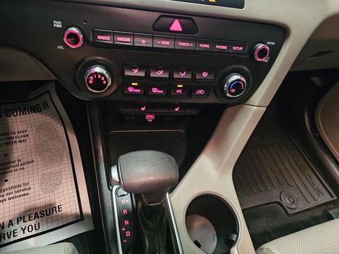 Used 2021 Kia Sportage S image 22