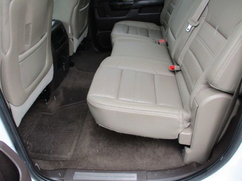 Used 2015 GMC Sierra 2500 Denali w/ Driver Alert Package image 32