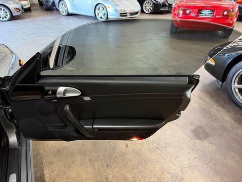 Used 2010 Porsche 911 Carrera image 17