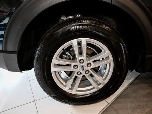 Used 2023 Ford Explorer XLT w/ Equipment Group 202A image 42