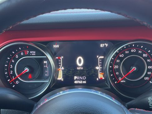 Certified 2022 Jeep Wrangler Unlimited Rubicon w/ Cold Weather Group image 19