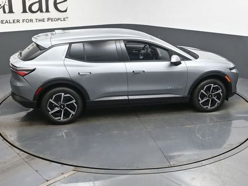 New 2026 Chevrolet Equinox EV LT w/ Comfort Package image 17