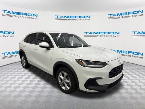 Used 2023 Honda HR-V LX image 7
