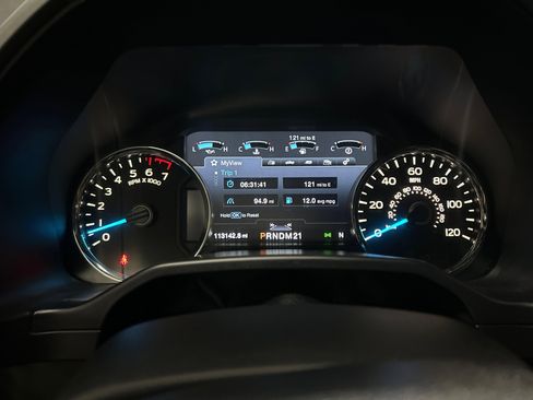 Used 2016 Ford F150 Platinum w/ Technology Package AWD/4WD image 16