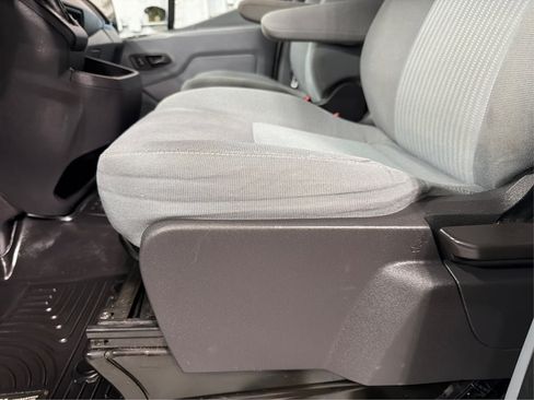 Used 2015 Ford Transit 350 XLT RWD image 21