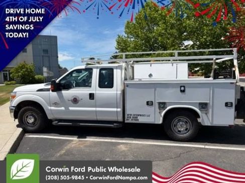 Used 2015 Ford F250 XL w/ Power Equipment Group RWD image 2
