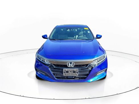 Used 2019 Honda Accord Sport image 2