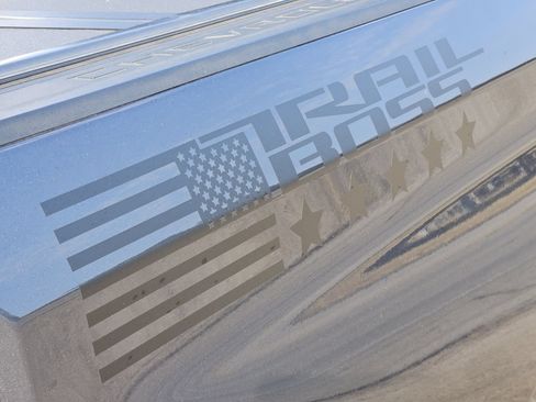 Certified 2020 Chevrolet Silverado 1500 LT Trail Boss AWD/4WD image 14