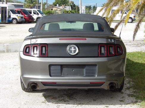 Used 2013 Ford Mustang V6 2dr Convertible image 6
