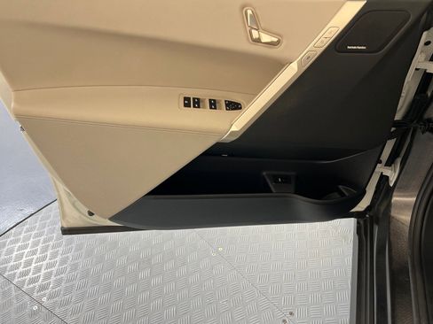 Certified 2022 BMW iX xDrive50 w/ Convenience Package image 14