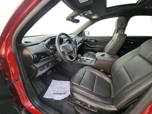 Used 2024 Chevrolet Traverse RS image 45