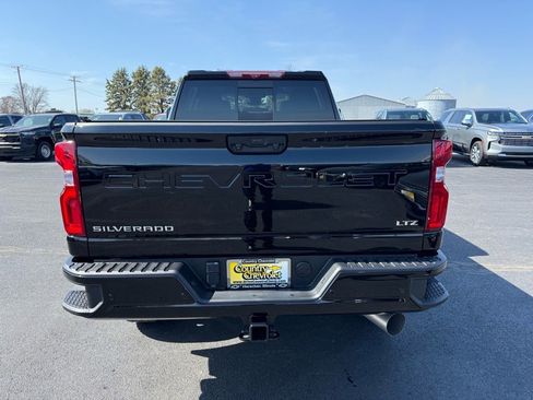 Used 2024 Chevrolet Silverado 3500 LTZ w/ LTZ Plus Package image 3