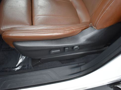 Used 2022 Subaru Ascent Touring w/ Popular Package #2A image 13