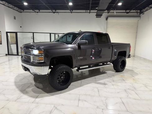 Used 2015 Chevrolet Silverado 1500 LT w/ Texas Edition, 1LT Trim RWD image 2