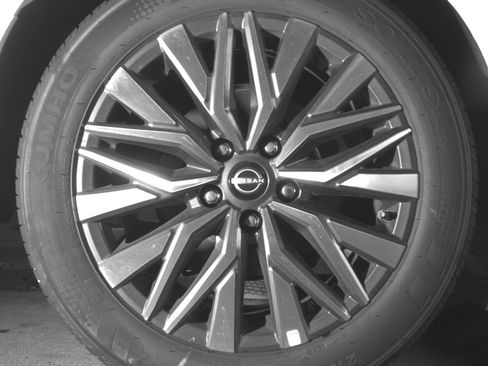 Used 2025 Nissan Altima 2.5 SV FWD image 15