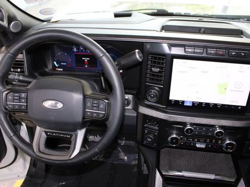 Used 2024 Ford F250 Platinum w/ FX4 Off-Road Package AWD/4WD image 33