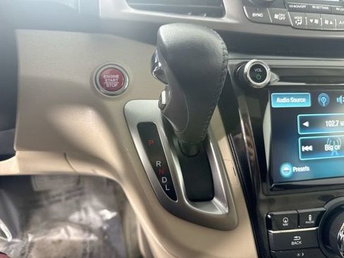 Used 2015 Honda Odyssey Touring Elite image 17