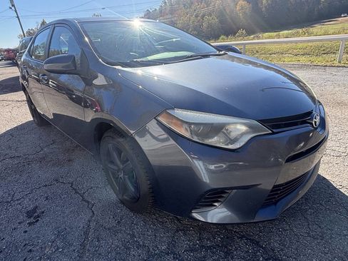Used 2015 Toyota Corolla LE image 6