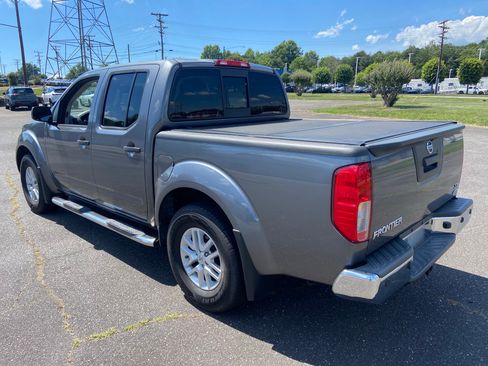 Used 2018 Nissan Frontier SV w/ Value Truck Package RWD image 6