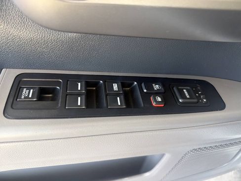 Used 2010 Honda Ridgeline RTS image 22