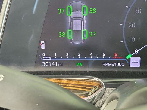 Certified 2022 Cadillac Escalade Premium Luxury w/ Performance Package image 26