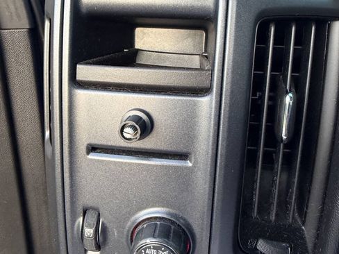 Used 2016 GMC Sierra 1500 2WD Regular Cab image 23