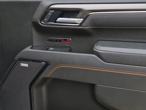 Used 2025 GMC Sierra 1500 AT4 w/ AT4 Premium Package image 33