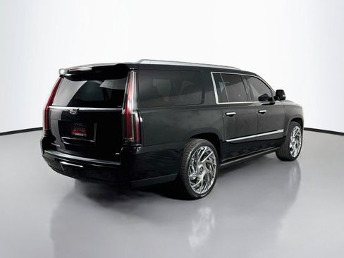 Used 2016 Cadillac Escalade ESV Platinum AWD/4WD image 5