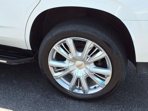 Used 2022 Chevrolet Tahoe High Country AWD/4WD image 22
