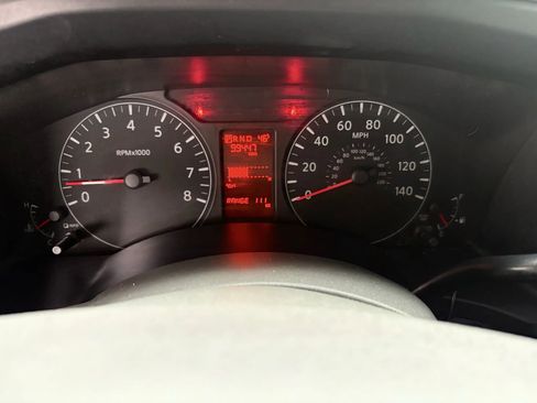 Used 2016 Nissan NV 3500 SV image 9