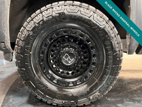 Used 2025 GMC Sierra 2500 AT4 w/ AT4 Premium Plus Package image 7