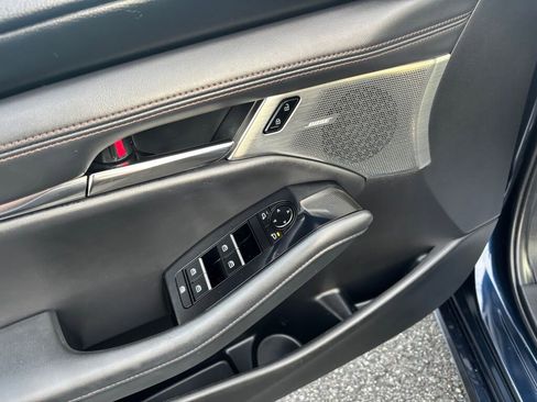 Used 2019 MAZDA MAZDA3 AWD Hatchback w/ Premium Pkg image 19