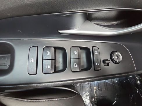 Used 2022 Hyundai Elantra SEL w/ Cargo Package image 29